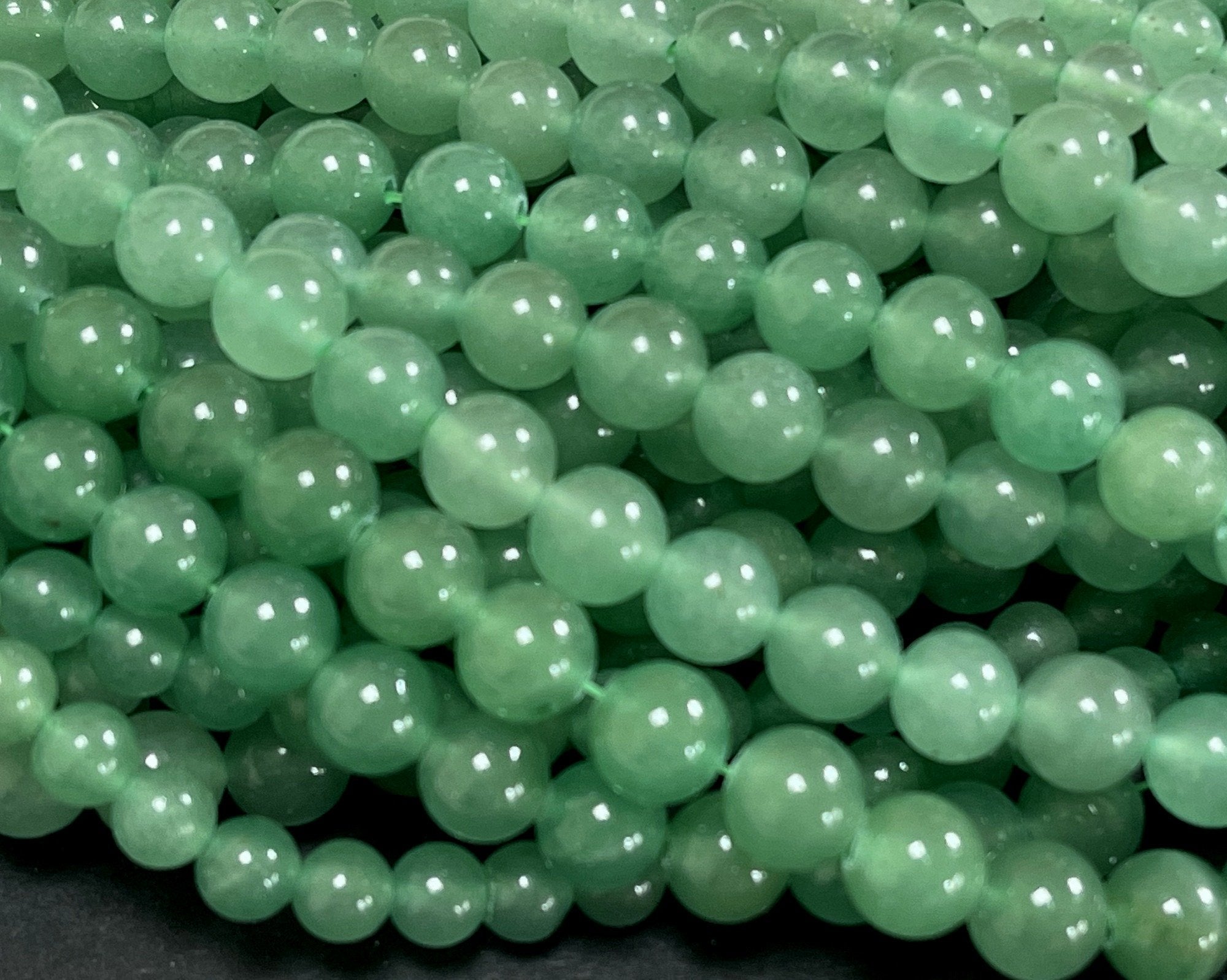 Polished natural green Aventurine gemstone beads for jewelry making