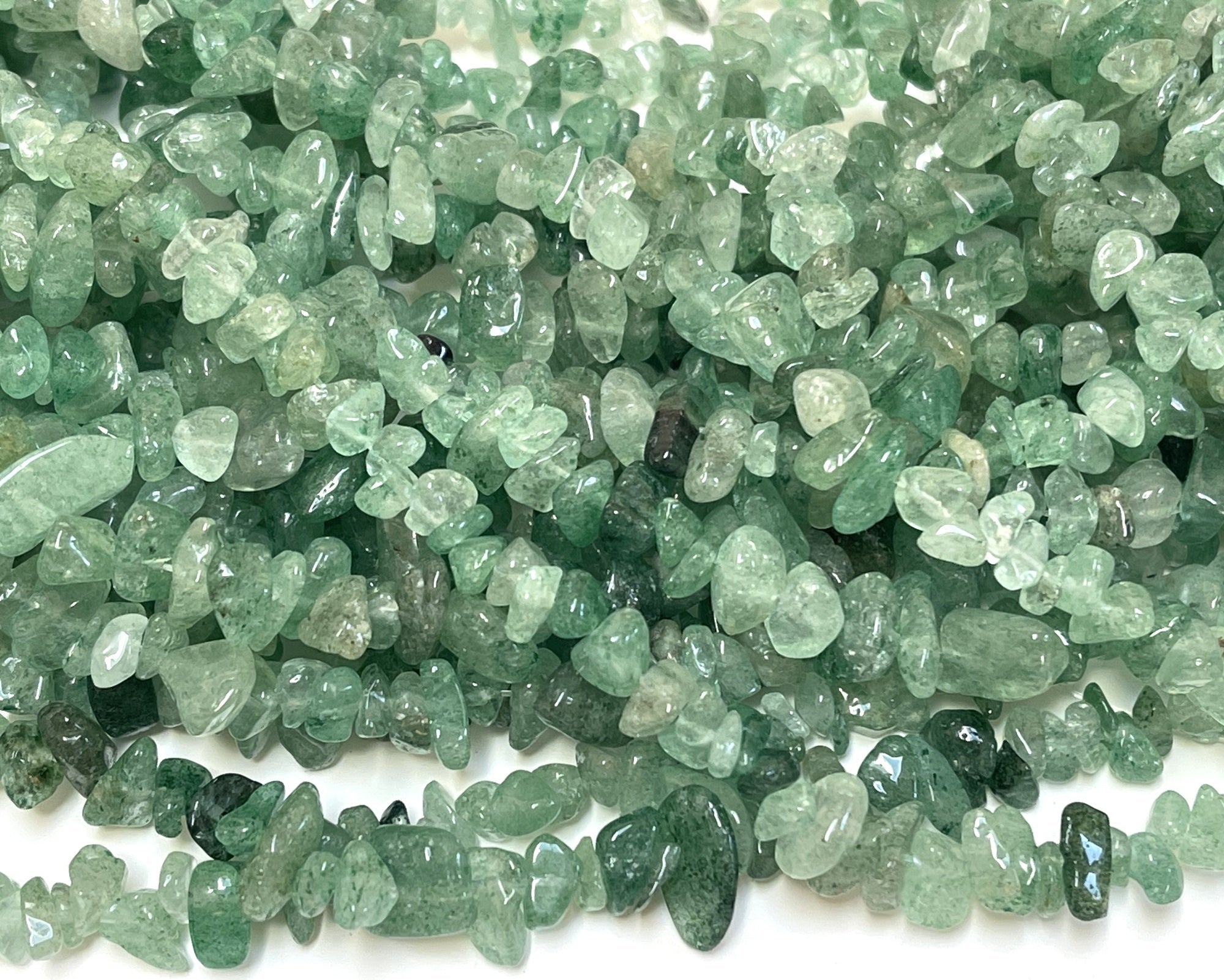 Green Strawberry Quartz 6-9mm chip beads natural gemstone chips 32" strand - Oz Beads 