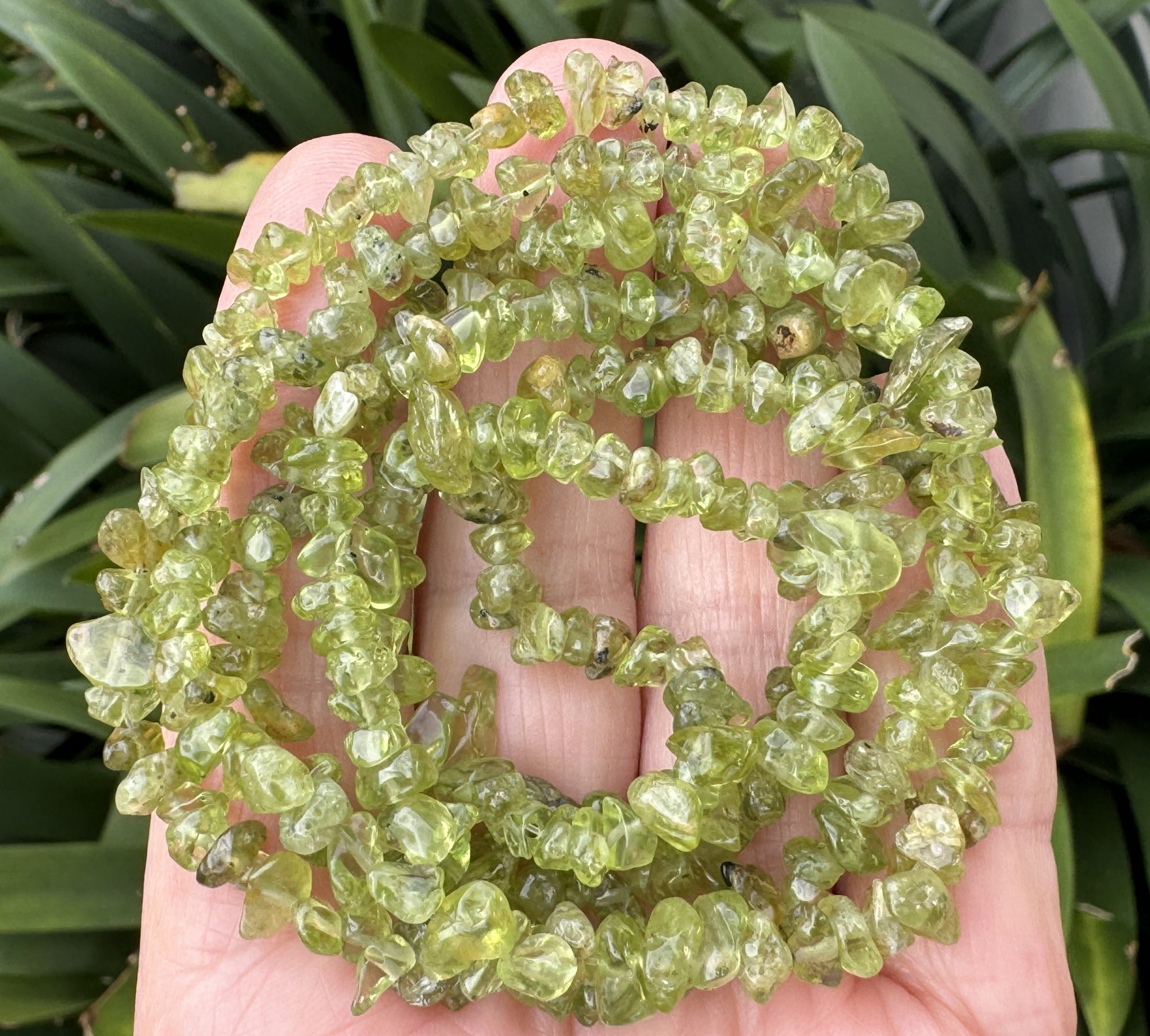 Peridot 5-7mm chip beads natural gemstone chips 33" strand - Oz Beads 