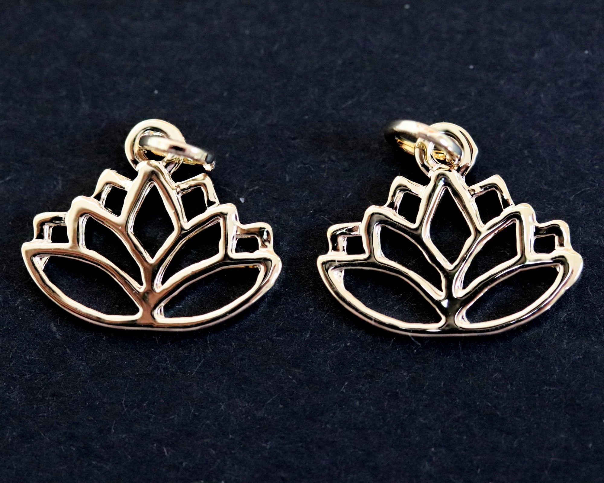 Lotus charm 14x16mm 14K Gold plated metal alloy pendant