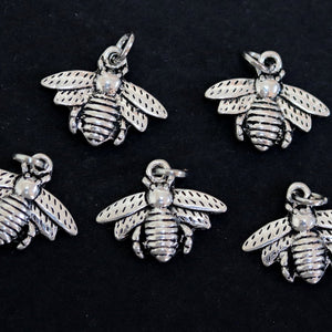 Bee charm 14x17mm antique silver plated metal alloy pendant - Oz Beads 