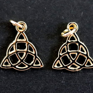 Celtic Trinity Knot charm 16x14mm 14K Gold plated metal alloy pendant - Oz Beads 