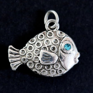 Fish charm 16x20mm antique silver plated metal alloy pendant - Oz Beads 
